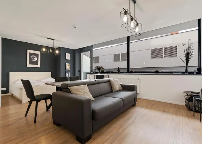 Lam Moon - Ac - Terrace Bratislava