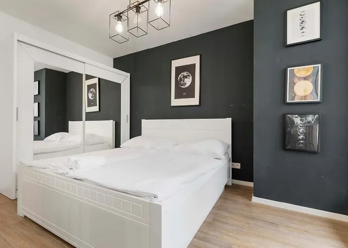 Lam Moon - Ac - Terrace * Bratislava