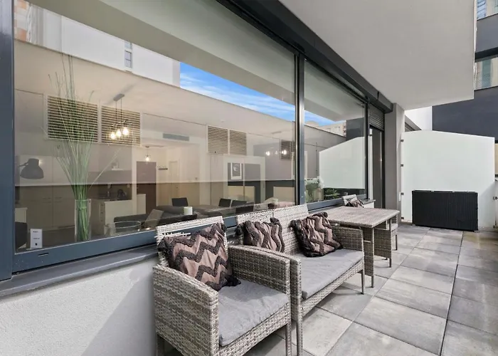 Lam Moon - Ac - Terrace *